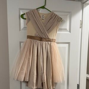Taylor Joelle Rey dress